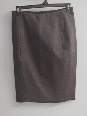 NWOT Liverpool Black Pencil Skirt with Seam Detailing Size 8/29